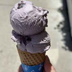 Sanders Chocolate & Ice Cream Shops - Cherry