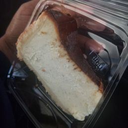 Creme brulee with vanilla bean cheesecake Creme brulee with vanilla bean cheesecake