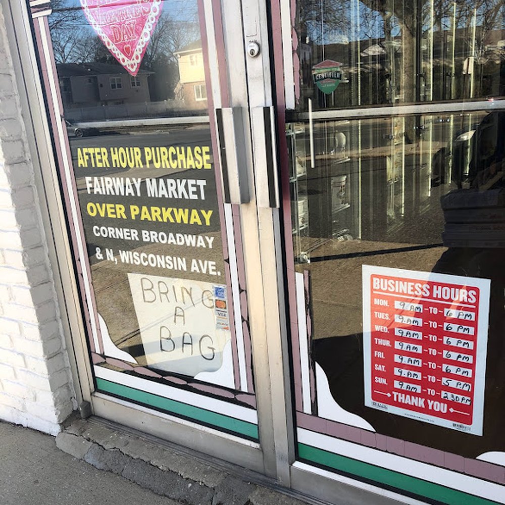 Antoni Ravioli - Door with Happy Valentines Day heart, sign to bring a bag and current hours - Specialty Food Near Me - North Massapequa, New York Antoni Ravioli - Door with Happy Valentines Day heart, sign to bring a bag and current hours - Specialty Food Near Me - North Massapequa, New York