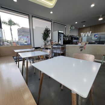La Cha x The Bowl - Pick up area - Bubble Tea Near Me - Torrance, California La Cha x The Bowl - Pick up area - Bubble Tea Near Me - Torrance, California