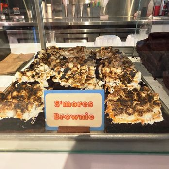 Fireman Derek’s Bake Shop - S'mores galore! - Desserts Near Me - Miami, Florida Fireman Derek’s Bake Shop - S'mores galore! - Desserts Near Me - Miami, Florida
