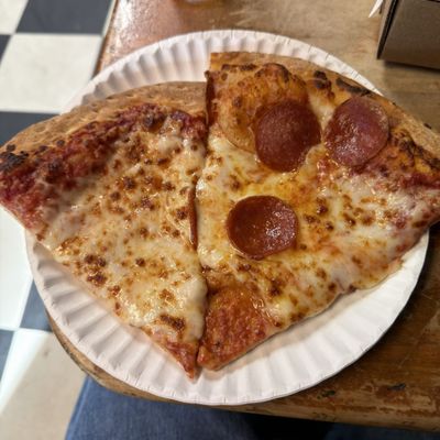 Gilroy's Pizza Pub by null