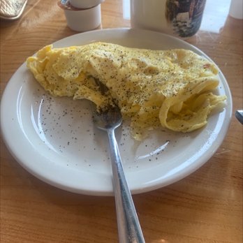 The BrickHaus - White Cheddar cheese eggs soooooo good! - Cafes Near Me - Ridley Park, Pennsylvania