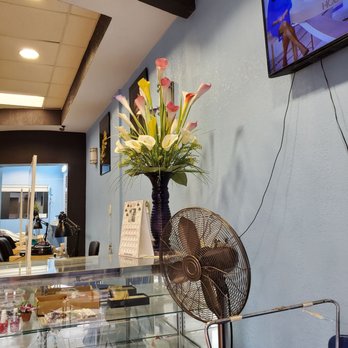 Federal Nails - Nail Salons Near Me - Houston, Texas