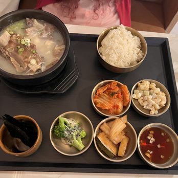 Woodam  - Collagen Gomtang-Korean Beef Bone Soup - Korean Near Me - Flushing, New York
