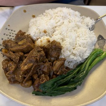 Kings Kitchen - Beef Brisket On Rice - Cantonese Near Me - Brooklyn, New York Kings Kitchen - Beef Brisket On Rice - Cantonese Near Me - Brooklyn, New York