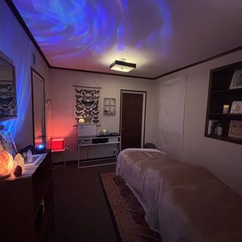 Massage by Ruby - Massage room - Massage Therapy Near Me - Ventura, California Massage by Ruby - Massage room - Massage Therapy Near Me - Ventura, California