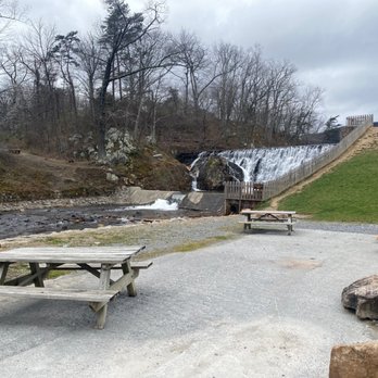 Cacapon Resort State Park - Picnic area - Hotels Near Me - Berkeley Springs, West Virginia Cacapon Resort State Park - Picnic area - Hotels Near Me - Berkeley Springs, West Virginia