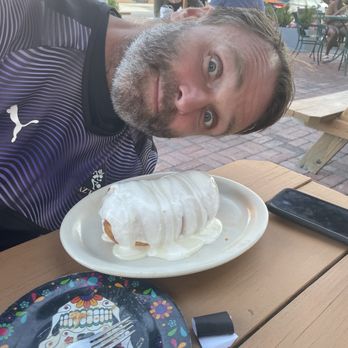 El Patrón Mexican Restaurant - Chicken Chimichanga Burrito - Mexican Near Me - Worcester, Massachusetts El Patrón Mexican Restaurant - Chicken Chimichanga Burrito - Mexican Near Me - Worcester, Massachusetts