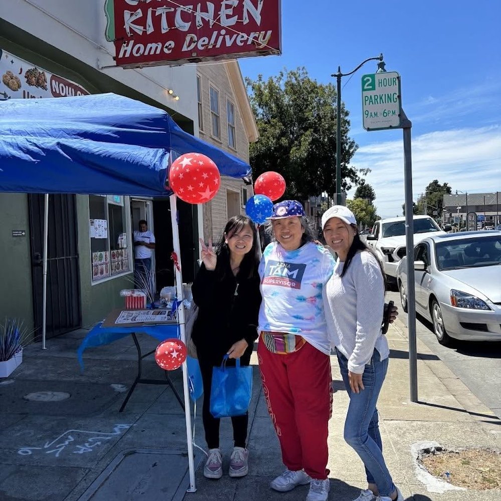 Gim's Chinese Kitchen Express - I'm with Lily Yee, owner of Gim's Kitchen Express at 2322 Lincoln Avenue in Alameda to help promote her restaurant business to the customers - Chinese Near Me - Alameda, California Gim's Chinese Kitchen Express - I'm with Lily Yee, owner of Gim's Kitchen Express at 2322 Lincoln Avenue in Alameda to help promote her restaurant business to the customers - Chinese Near Me - Alameda, California