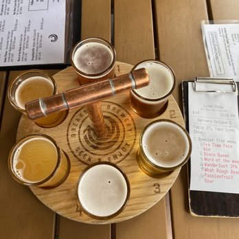 Breakside Brewery - Sampler tray (flight) - American Near Me - Portland, Oregon
