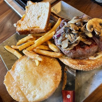 Horizon 76 - American Signature Bone-In Burger - New American Near Me - Keller, Texas