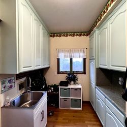 McClinton Painting & Construction - Cabinet Painting