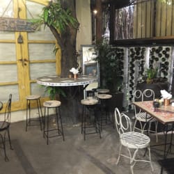 When Uan Met Sally - The al fresco cafe area where you can lounge and chat merrily with friends