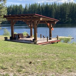 Stillwater Landing - Outdoor stage with live music