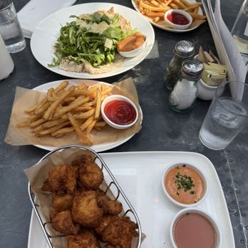 Oxford Exchange - Girl brunch, friend chicken and Grilled Chicken Paillard - Bookstores Near Me - Tampa, Florida Oxford Exchange - Girl brunch, friend chicken and Grilled Chicken Paillard - Bookstores Near Me - Tampa, Florida