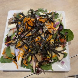 Shakers Super Vegan Salad (bring your own Balsamic Vinegar). Shakers Super Vegan Salad (bring your own Balsamic Vinegar).