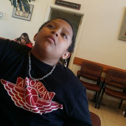 Bella Vida Healthcare Clinic - Bored watching tv waiting in waiting area its a full house