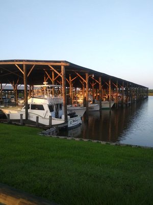 Ivey Construction Logo