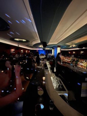 Willis Show Bar by null