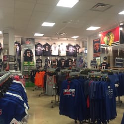Chicago Locker Room - Bears gear.
