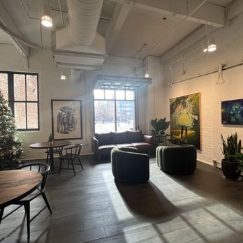 Red Tree Coffee & Art - Seating - Coffee & Tea Near Me - Cincinnati, Ohio