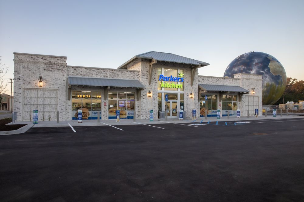 PARKER’S KITCHEN Updated September 2024 21 E Derenne Ave, Savannah, Convenience