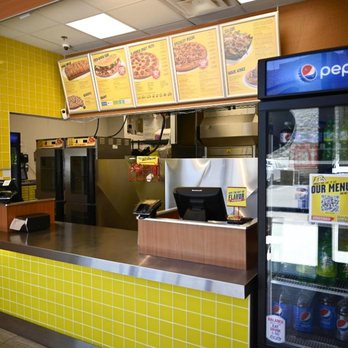 Hungry Howie's Pizza - HOME OF THE ORIGINAL FLAVORED CRUST PIZZA - Pizza Near Me - Phoenix, Arizona