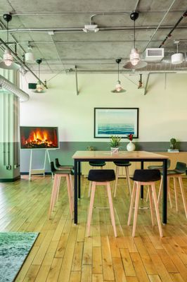 Spaces - Los Angeles - La Brea by null