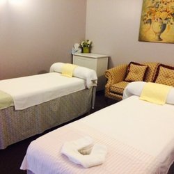 Natural Healing Massage - Couple massage room