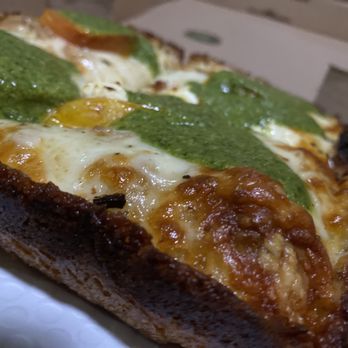 Cellarmaker Oakland - Pesto pizza - Breweries Near Me - Oakland, California Cellarmaker Oakland - Pesto pizza - Breweries Near Me - Oakland, California