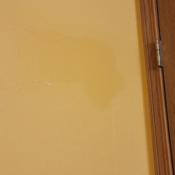 Candlewood Suites - Saint Charles - Peeling patch job in the bathroom - Hotels Near Me - Saint Charles, Missouri Candlewood Suites - Saint Charles - Peeling patch job in the bathroom - Hotels Near Me - Saint Charles, Missouri