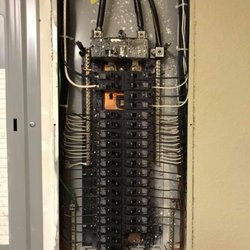 Pillar Premier Inspections - This electrical panel is a specimen of pure beauty in Roach, MO