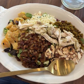 Goop Kitchen - California Harvest Chopped Salad - Pizza Near Me - San Diego, California Goop Kitchen - California Harvest Chopped Salad - Pizza Near Me - San Diego, California