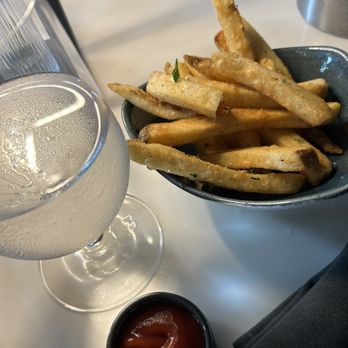 Waxin's Restaurant & Bar, Palm Beach Gardens - Side of Fries no salt. - Scandinavian Near Me - Palm Beach Gardens, Florida Waxin's Restaurant & Bar, Palm Beach Gardens - Side of Fries no salt. - Scandinavian Near Me - Palm Beach Gardens, Florida