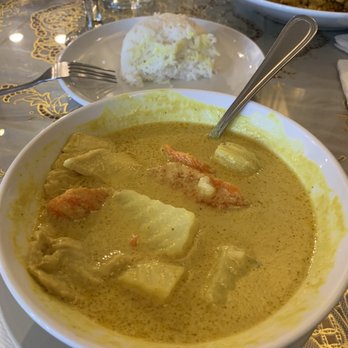 Basil Thai Bistro - Yellow curry with rice - Thai Near Me - San Diego, California