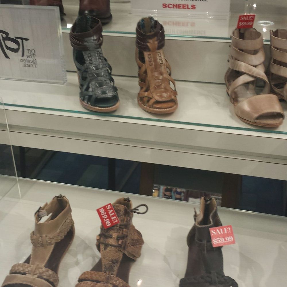 Scheels - Fall clothes are out now! Oh so cute! - Sports Wear Near Me - Sparks, Nevada Scheels - Fall clothes are out now! Oh so cute! - Sports Wear Near Me - Sparks, Nevada
