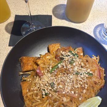 Khao Hom - Pad Thai - Thai Near Me - Hayward, California