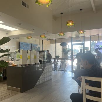 R&B Tea - R&B Tea Rocking - Bubble Tea Near Me - La Mirada, California
