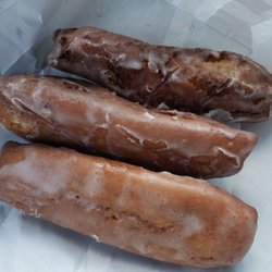 Dunkin' - 11.1.22 awesome glazed icing on them  :-)