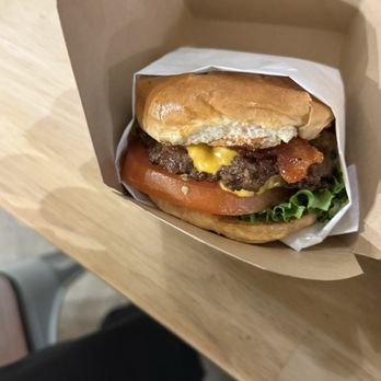 Burger Club - BBL-T burger - Burgers Near Me - San Jose, California Burger Club - BBL-T burger - Burgers Near Me - San Jose, California