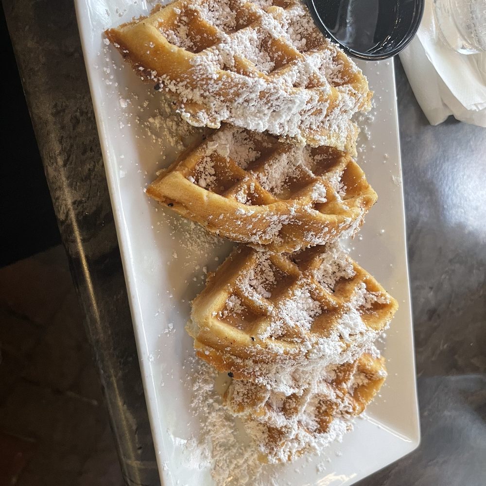 Sage Restaurant - Waffle - American Near Me - Memphis, Tennessee Sage Restaurant - Waffle - American Near Me - Memphis, Tennessee