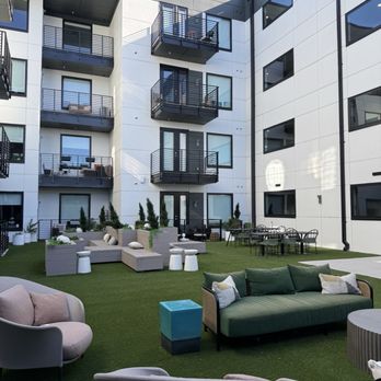INK at Scott's Collection - Courtyard - Apartments Near Me - Richmond, Virginia INK at Scott's Collection - Courtyard - Apartments Near Me - Richmond, Virginia