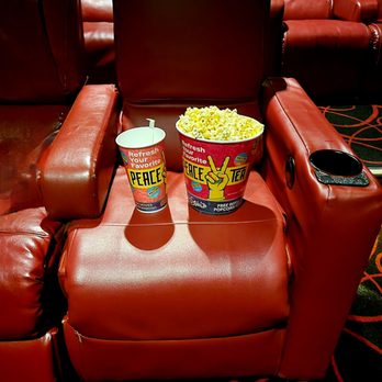 AMC Maple Ridge 8 - AMC Maple Ridge 8 - Cinema Near Me - Amherst, New York