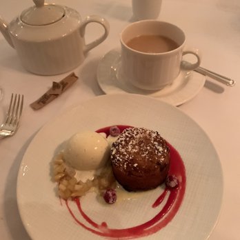 Aretsky's Patroon - American Near Me - New York, New York