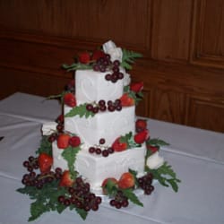 Jacque's Bridal Kitchen - My wedding cake--exactly what I asked for!