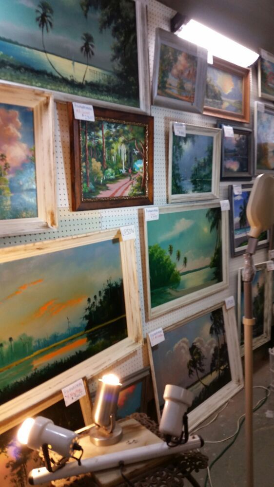 Cory's Antiques Image