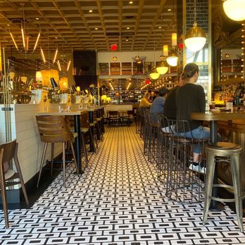 SoCal Kitchen + Bar - Loved the inside - New American Near Me - Columbus, Ohio