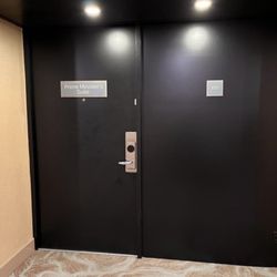 The Westin Toronto Airport - The Prime Minister Suite: 15TH Floor