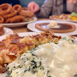 Roberta's Village Inn